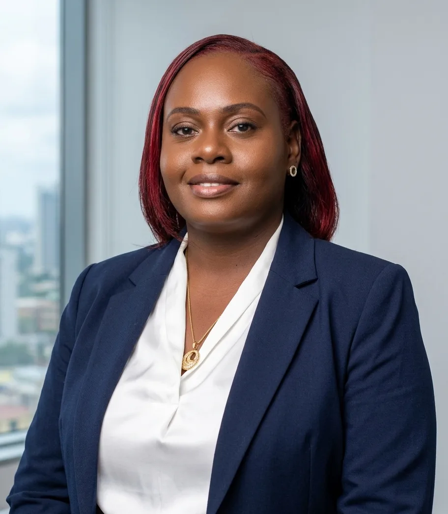 Portrait de Mlle Traoré Leticia, directrice de l'IPGE